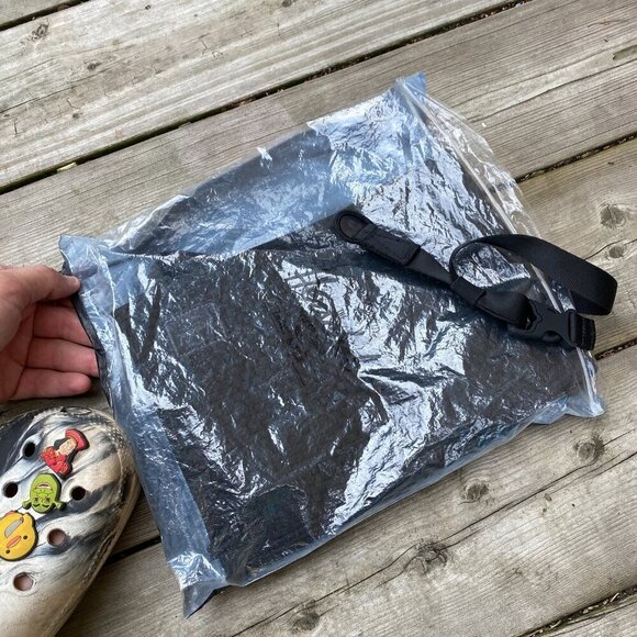 Herschel Supply Co. Alder Crossbody Woven Bag Black - Picture 4 of 5